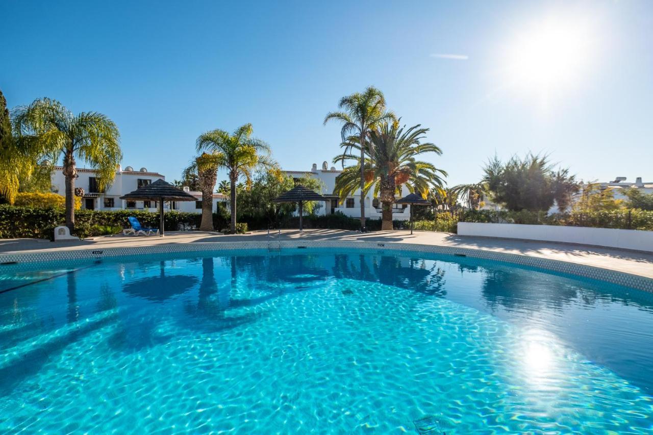 Beach Praia - Sleep 5 - Pool - Free Wi-Fi - Air Con Albufeira Exteriör bild