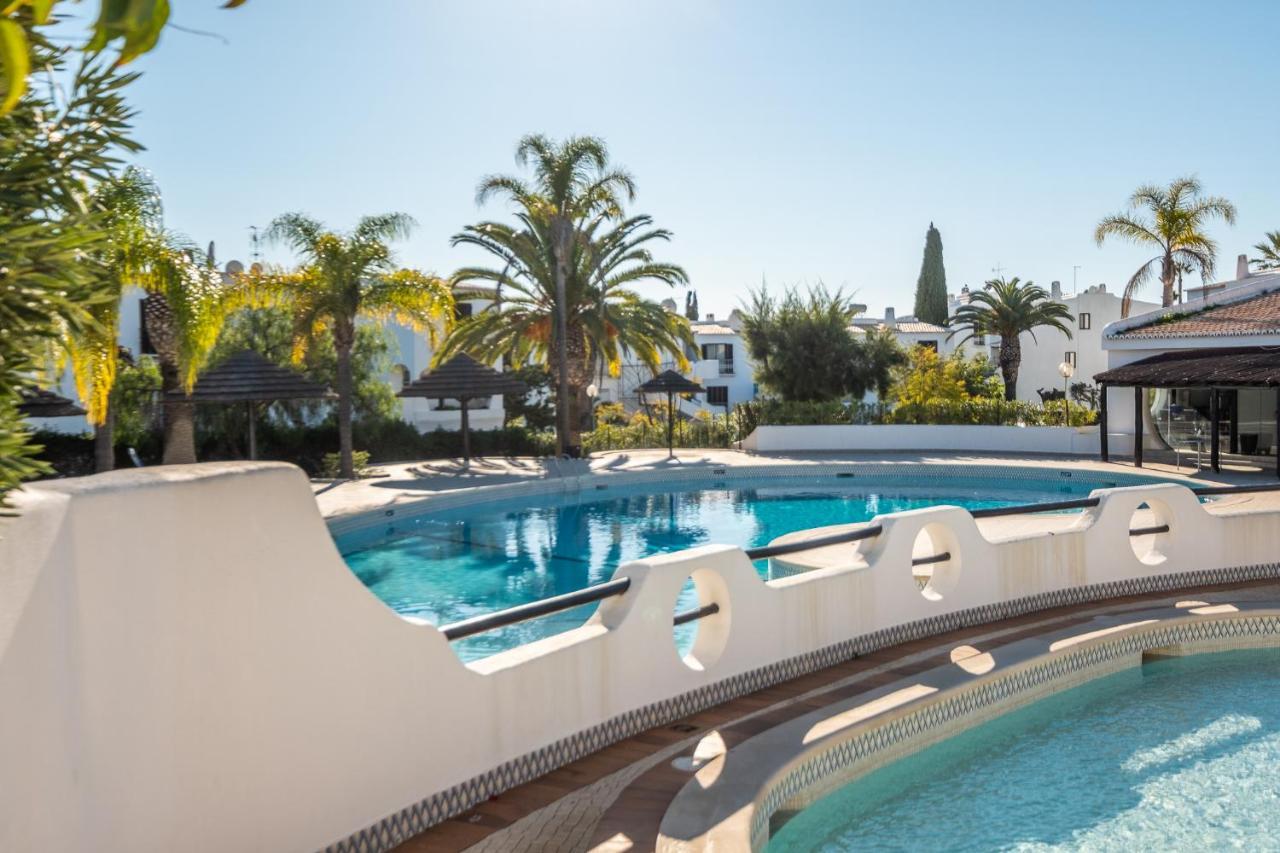 Beach Praia - Sleep 5 - Pool - Free Wi-Fi - Air Con Albufeira Exteriör bild